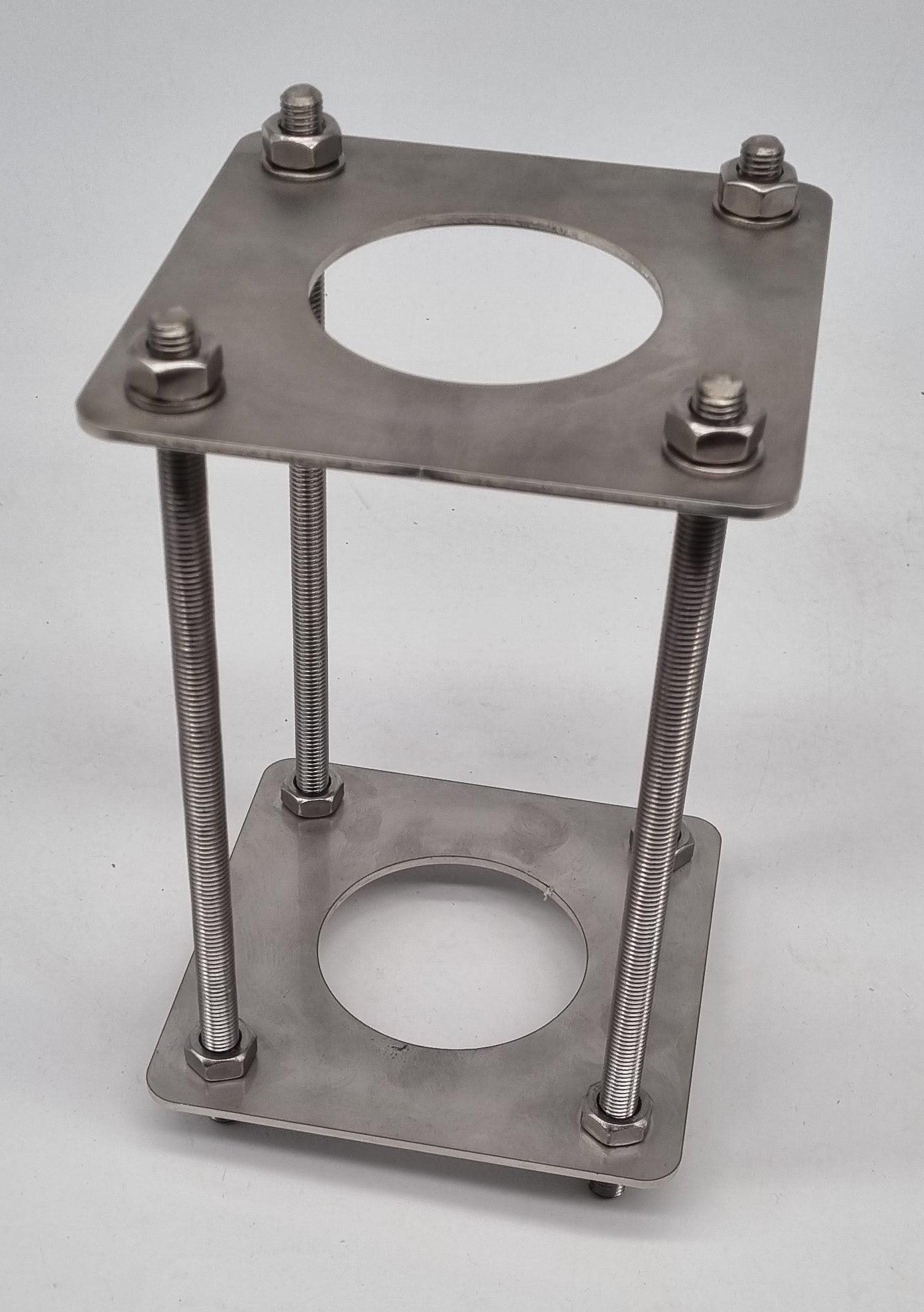 Floor mounting base "G4" suitable for the DIE-Lade column.de to be set in concrete